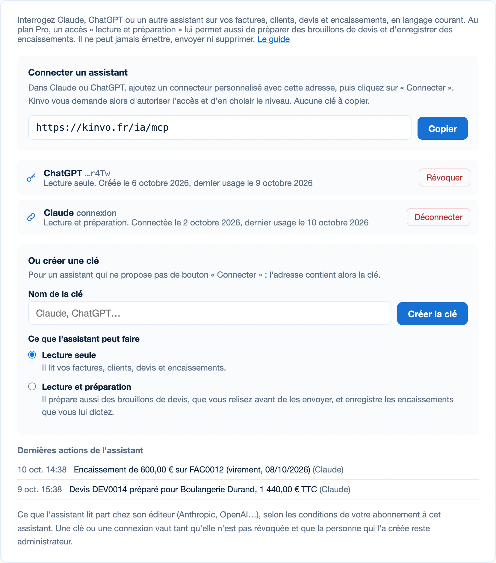 Le bloc Connecteur IA des paramètres de Kinvo : l'adresse à donner à l'assistant, un assistant connecté, une clé, le formulaire Créer une clé et les dernières actions de l'assistant.